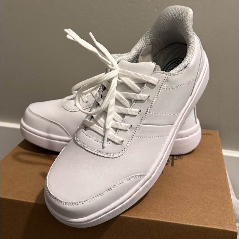 Orthofeet Women’s 10w shoes